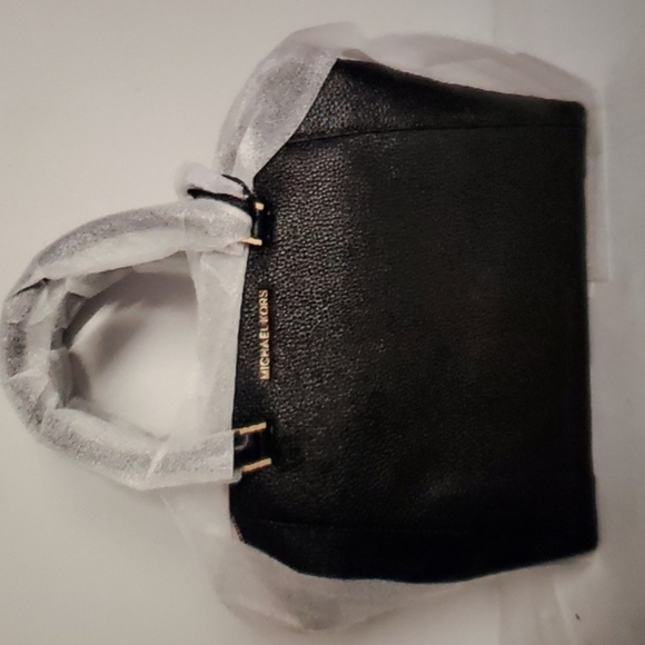 NWT Michael Kors RILEY Large Satchel Pebble Leather Tote Shoulder Black-Last One - Picture 3 of 8